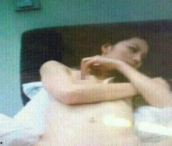 床3视频在线观看,激情四溢的激情演绎,在线观看带你领略激情瞬间