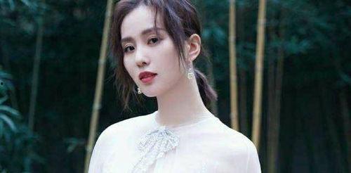 刘诗诗娱乐爆料视频播放,揭秘明星幕后故事  第1张 刘诗诗娱乐爆料视频播放,揭秘明星幕后故事  第1张